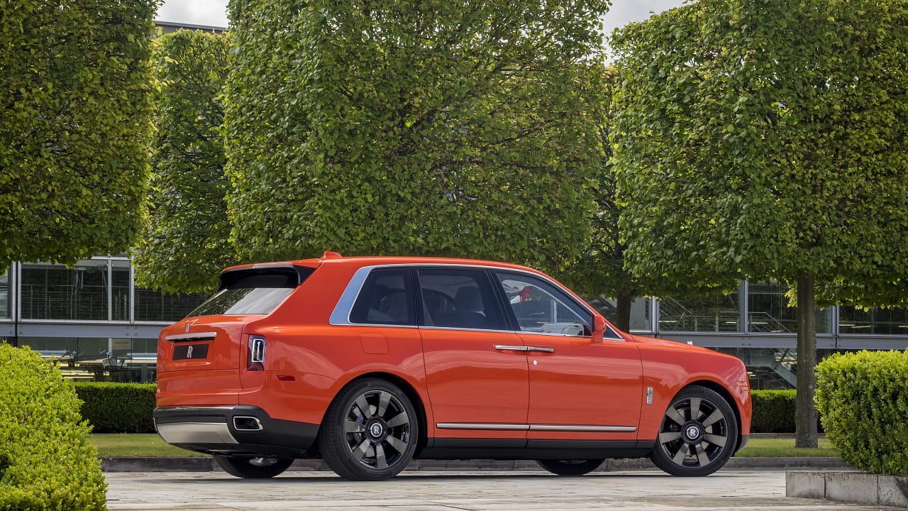 The 2022 Rolls-Royce Cullinan is Stunning