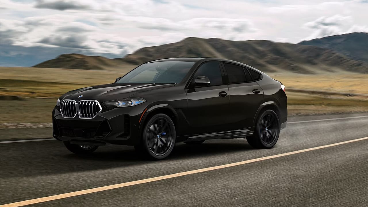 Side View of a black 2024 BMW X6